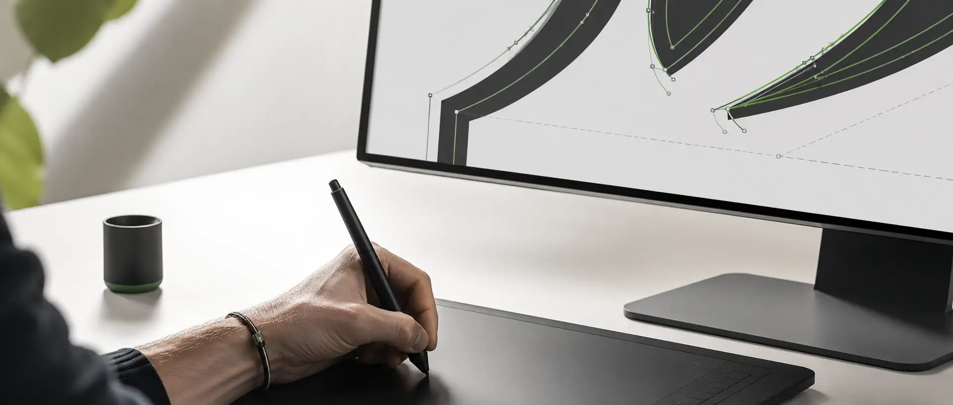 Designer a colocar pontos de ancoragem bézier à mão com uma caneta Wacom